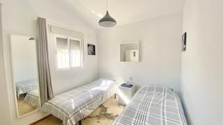 Image No.55-5 Bed Villa / Detached for sale