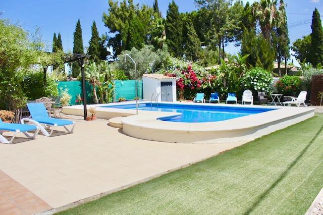 Image No.1-4 Bed Villa / Detached for sale