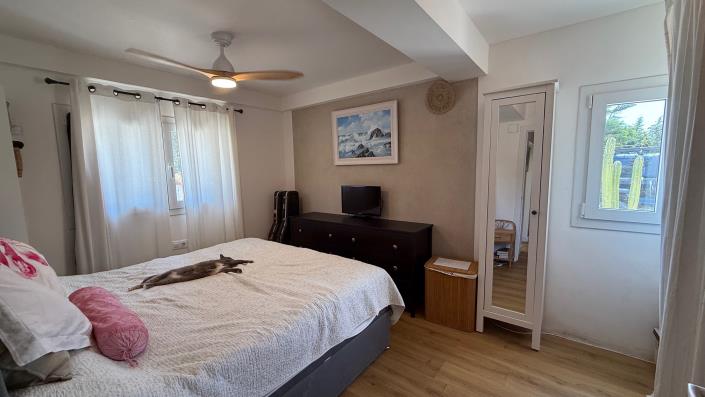 Image No.23-3 Bed Country House for sale