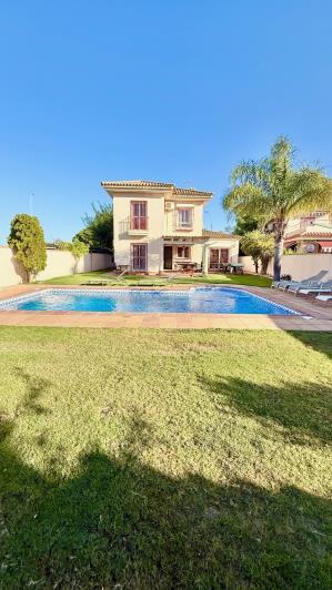 Image No.4-4 Bed Villa / Detached for sale