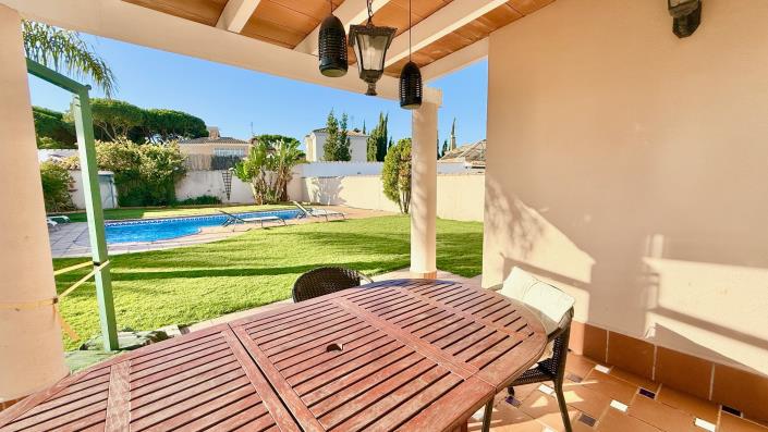 Image No.16-4 Bed Villa / Detached for sale