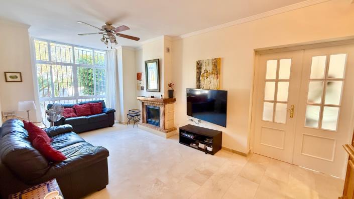 Image No.20-4 Bed Villa / Detached for sale