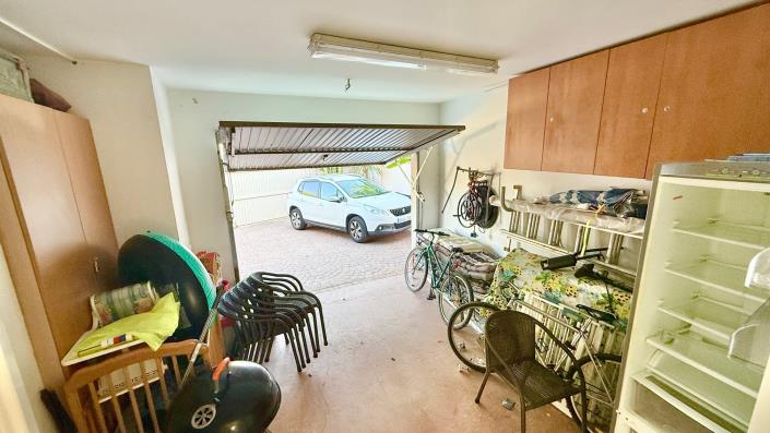 Image No.24-4 Bed Villa / Detached for sale