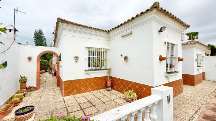 Image No.5-Villa / Détaché de 3 chambres à vendre à Chiclana de la Frontera