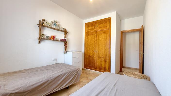Image No.14-3 Bed Villa / Detached for sale