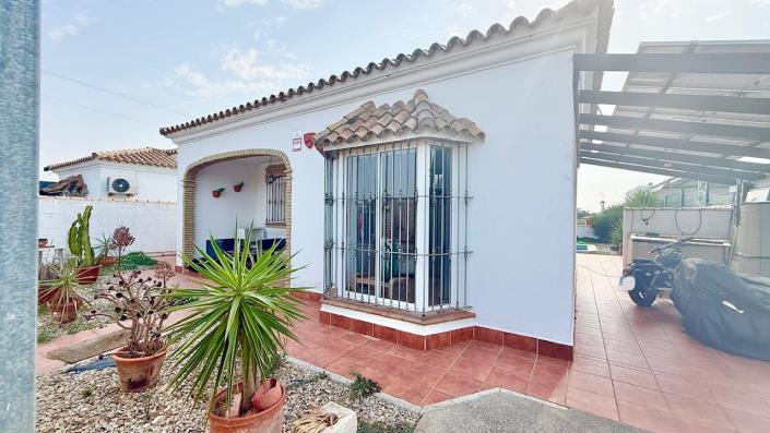 Image No.3-3 Bed Villa / Detached for sale