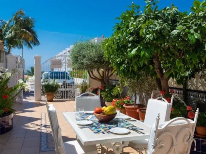 Image No.22-3 Bed Property for sale