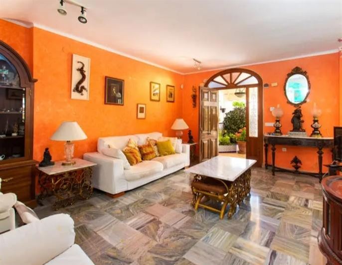 Image No.4-3 Bed Property for sale