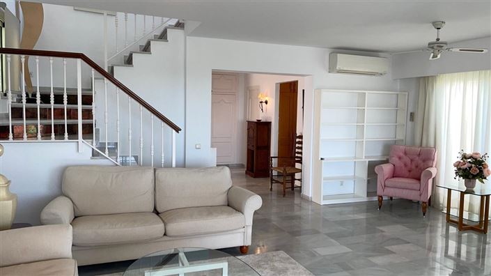 Image No.5-4 Bed Property for sale