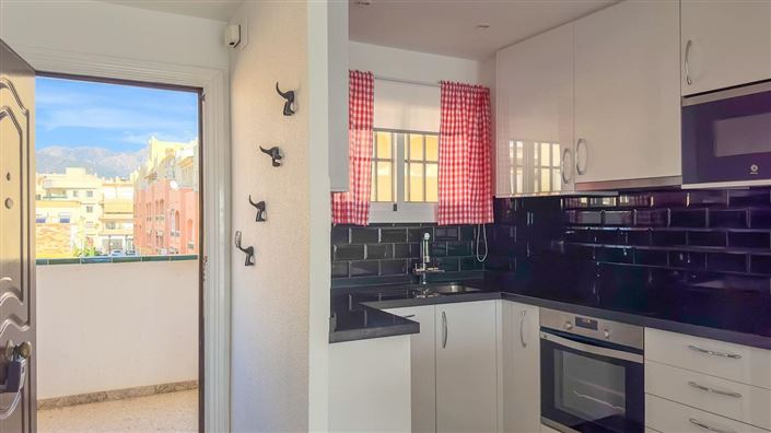 Image No.9-2 Bed Property for sale