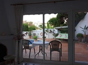 3893482-e46d890e
