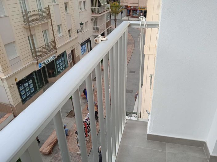 Image No.2-2 Bed Property for sale