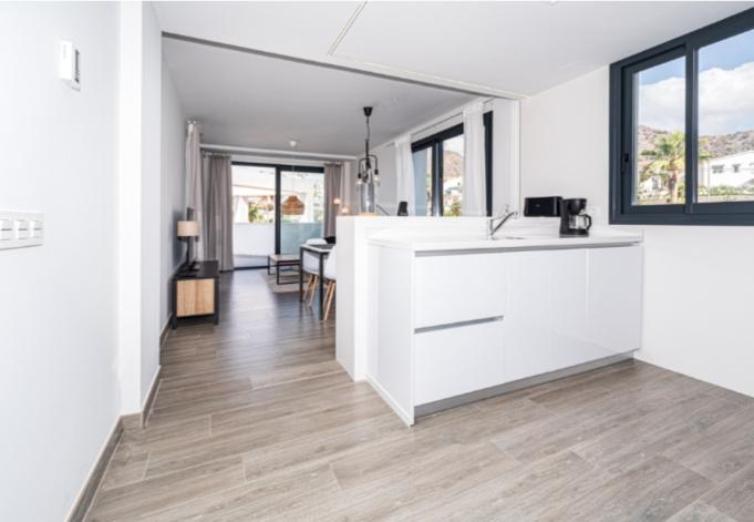 Image No.13-3 Bed Property for sale