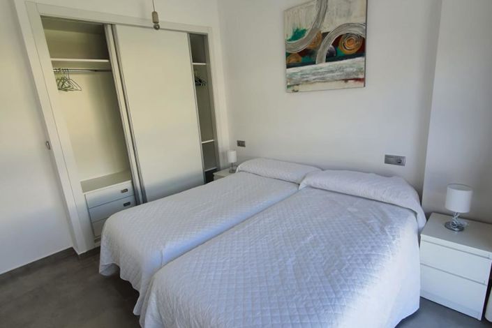 Image No.14-3 Bed Property for sale