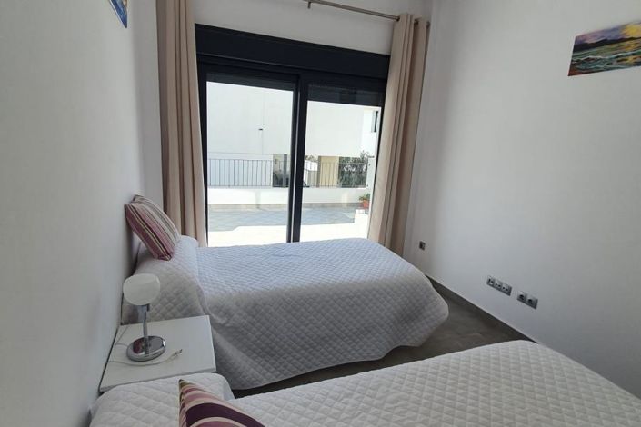 Image No.17-3 Bed Property for sale