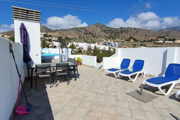 Image No.23-3 Bed Property for sale