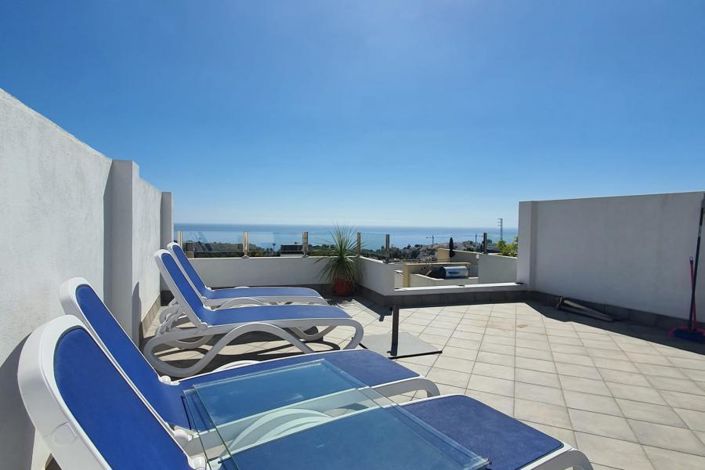 Image No.27-3 Bed Property for sale