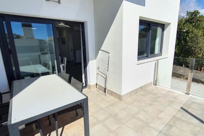 Image No.31-3 Bed Property for sale