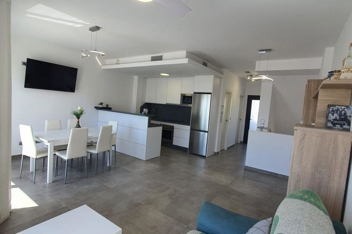 Image No.7-3 Bed Property for sale