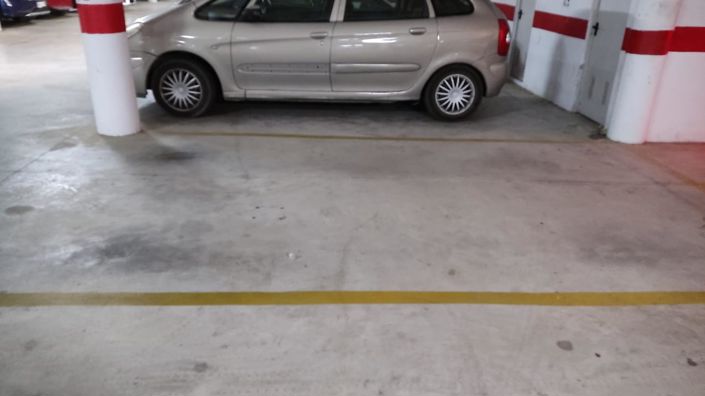 Image No.14-1 Bed Property for sale