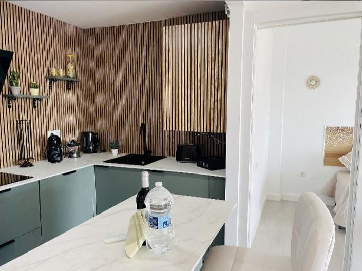 Image No.14-3 Bed Property for sale