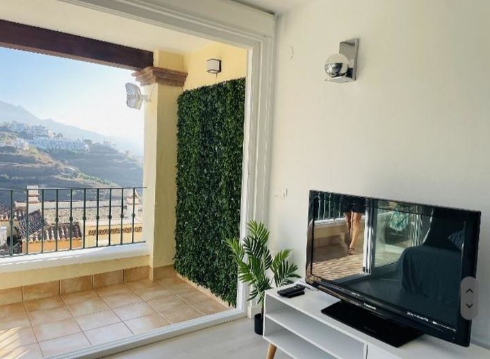 Image No.7-3 Bed Property for sale