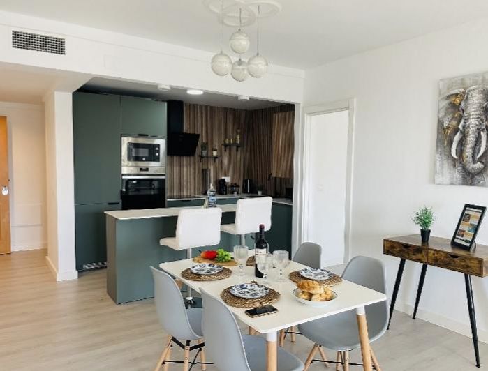 Image No.9-3 Bed Property for sale