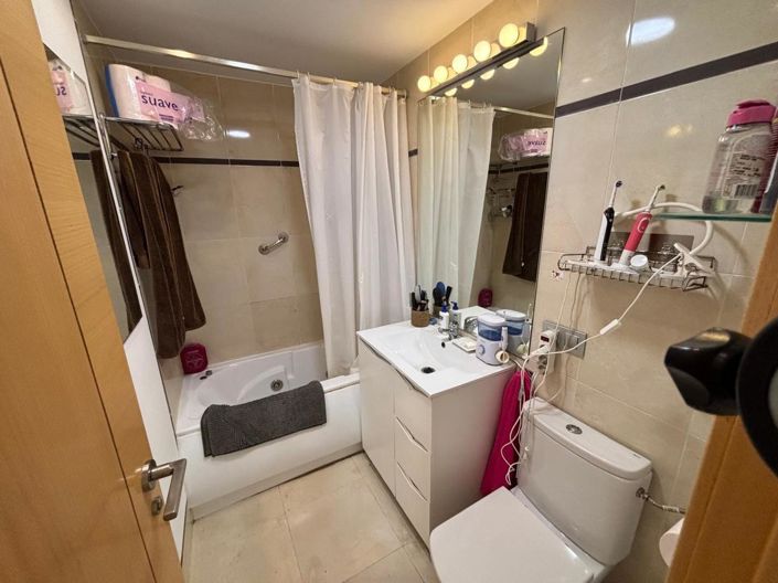 Image No.15-3 Bed Property for sale