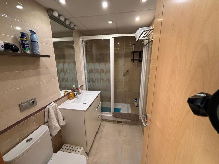 Image No.16-3 Bed Property for sale