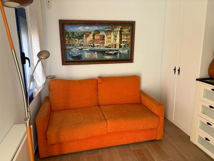 Image No.20-3 Bed Property for sale