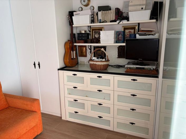 Image No.21-3 Bed Property for sale