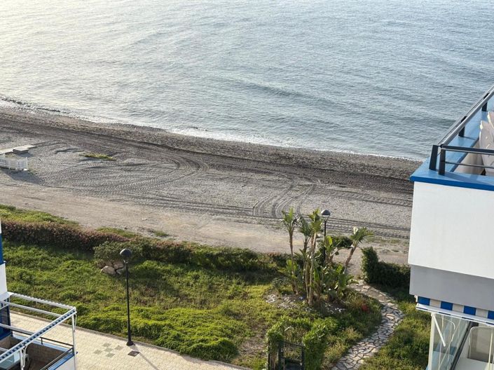 Image No.4-3 Bed Property for sale