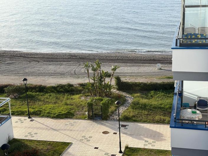 Image No.9-3 Bed Property for sale