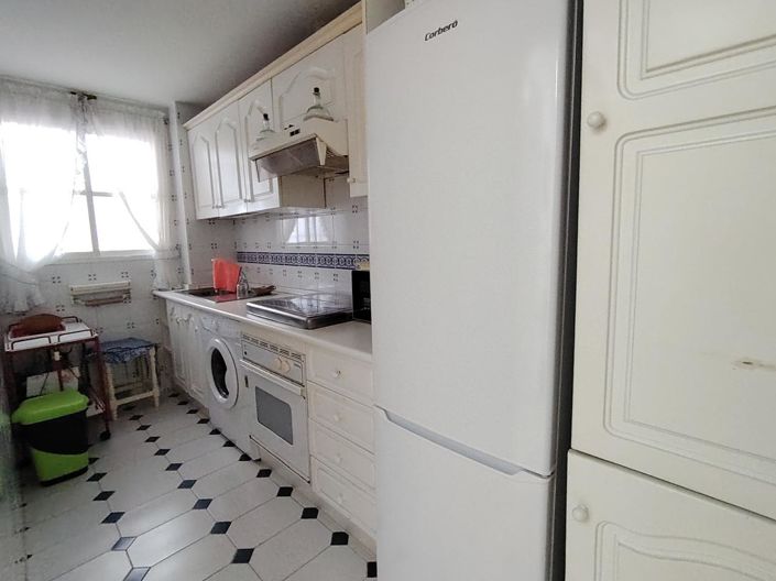 Image No.15-2 Bed Property for sale