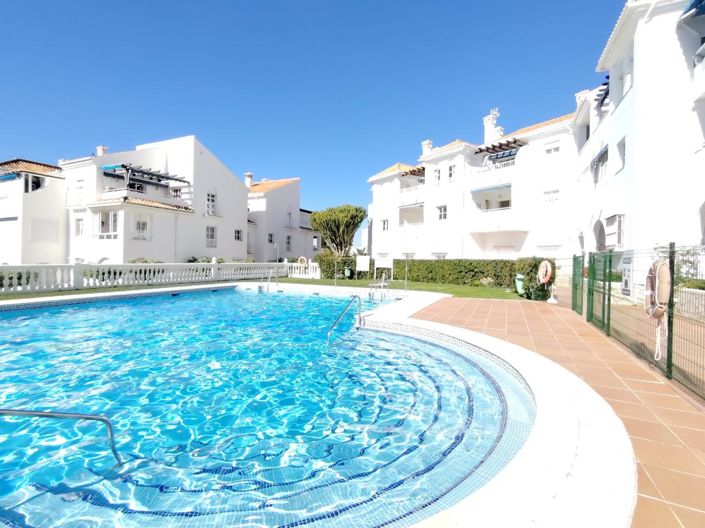 Image No.28-2 Bed Property for sale