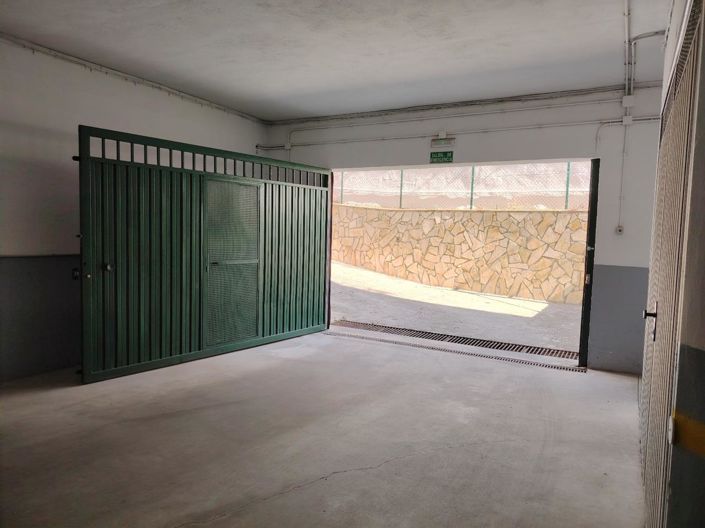 Image No.37-2 Bed Property for sale