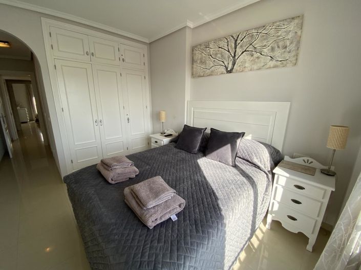 Image No.11-2 Bed Property for sale