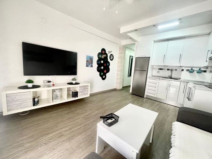 Image No.6-1 Bed Property for sale