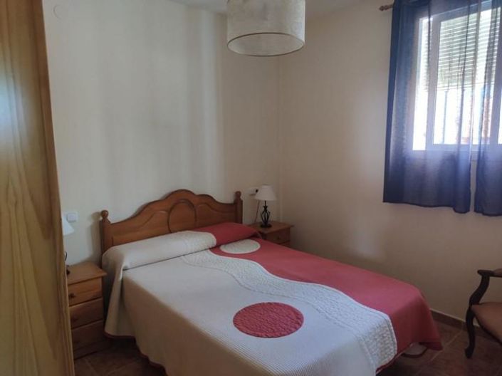 Image No.10-5 Bed Property for sale