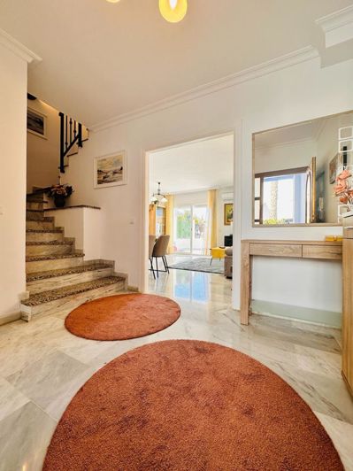 Image No.14-3 Bed Property for sale