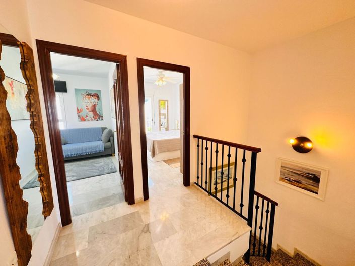 Image No.21-3 Bed Property for sale