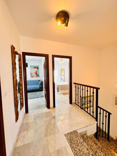 Image No.22-3 Bed Property for sale