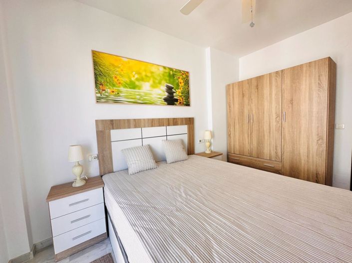 Image No.24-3 Bed Property for sale