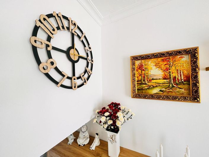 Image No.42-3 Bed Property for sale