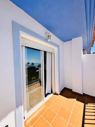 Image No.45-3 Bed Property for sale