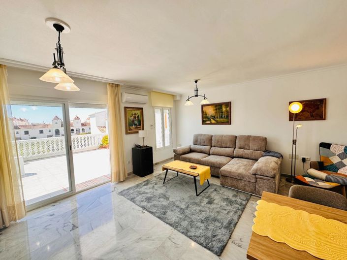 Image No.5-3 Bed Property for sale