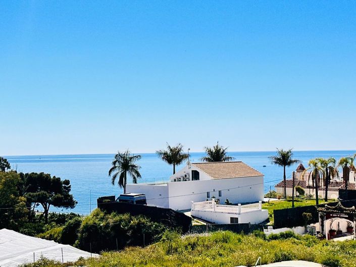 Image No.53-3 Bed Property for sale