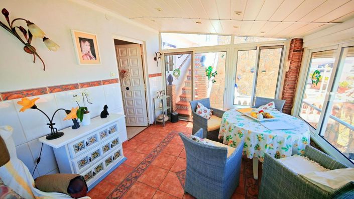 Image No.14-3 Bed Property for sale