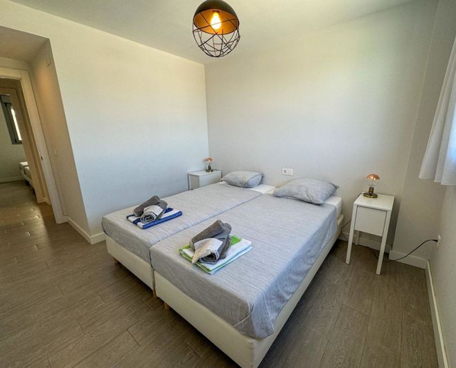 Image No.7-3 Bed Property for sale