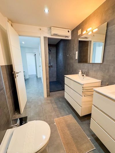 Image No.16-3 Bed Property for sale